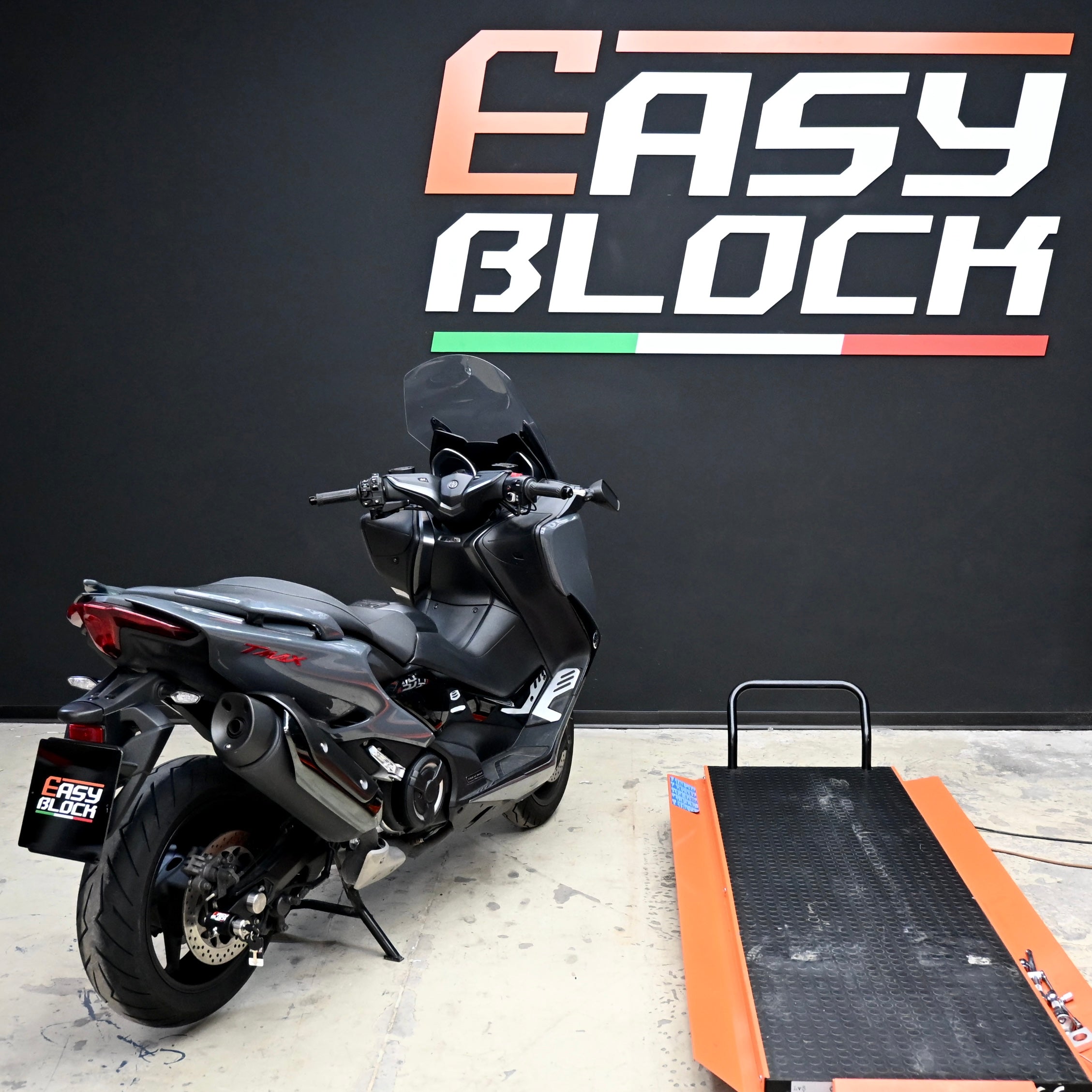 TMAX 530